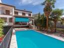 Chalet en venta en La Zubia