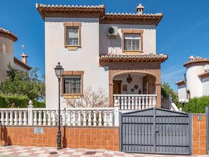 Chalet en venta en La Zubia