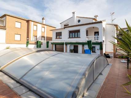 Chalet en venta en La Zubia