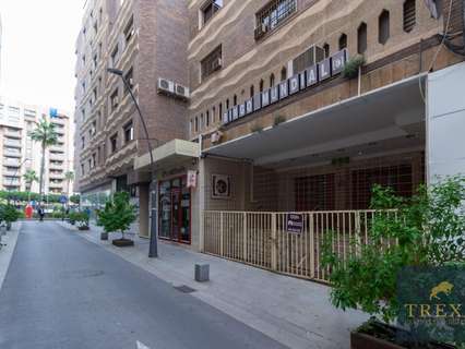 Local comercial en venta en Almería