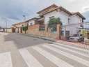 Chalet en venta en La Zubia