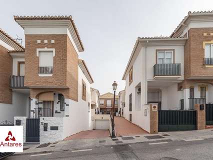 Casa en venta en La Zubia