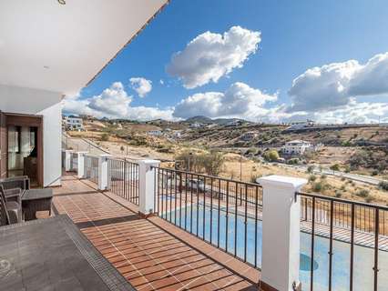 Chalet en venta en La Zubia