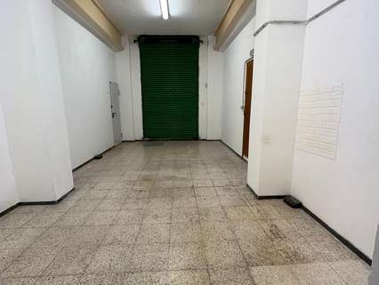 Local comercial en alquiler en Badalona
