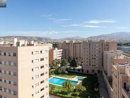Ático dúplex en venta en Granada