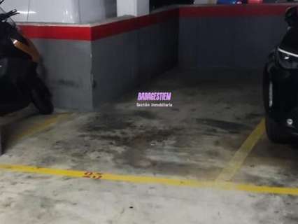 Plaza de parking en venta en Badalona