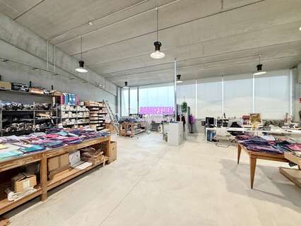 Nave industrial en venta en Badalona