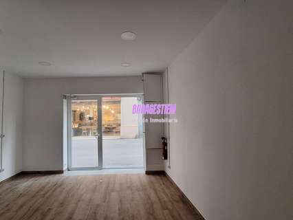 Local comercial en alquiler en Badalona