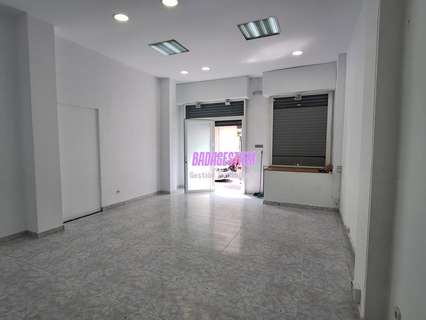 Local comercial en alquiler en Badalona