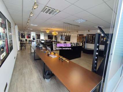 Nave industrial en venta en Badalona