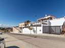 Chalet en venta en La Zubia
