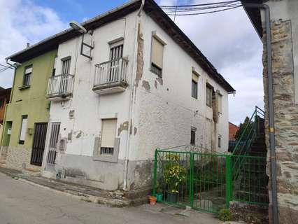 Casa en venta en Carracedelo, rebajada
