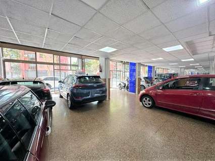 Local comercial en venta en Badalona
