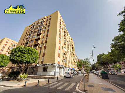 Piso en venta en Almería