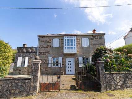 Chalet en venta en Muxía rebajado