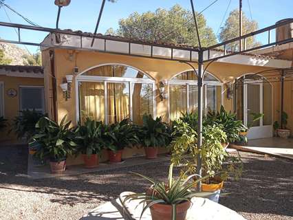 Chalet en venta en Petrer rebajado