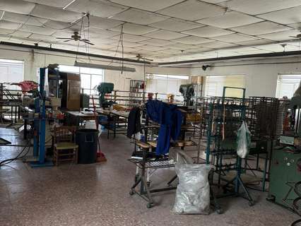 Nave industrial en venta en Petrer