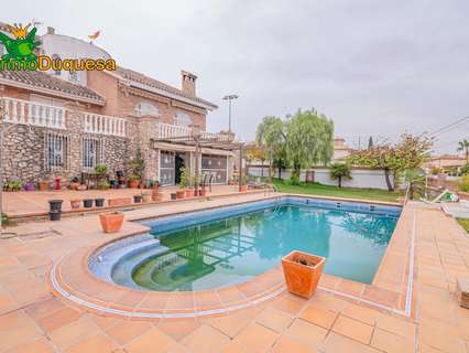 Chalet en venta en La Zubia