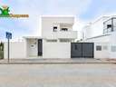 Chalet en venta en La Zubia