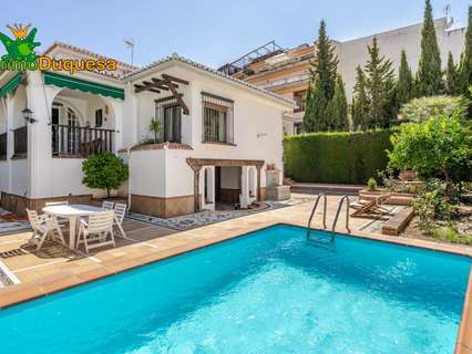Chalet en venta en La Zubia