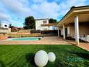 Casa en venta en Canyelles