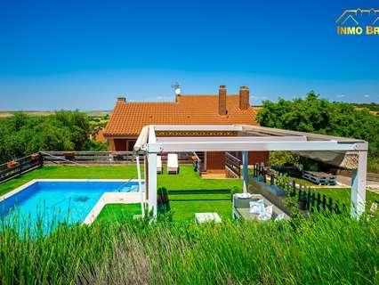 Chalet en venta en Valdeaveruelo
