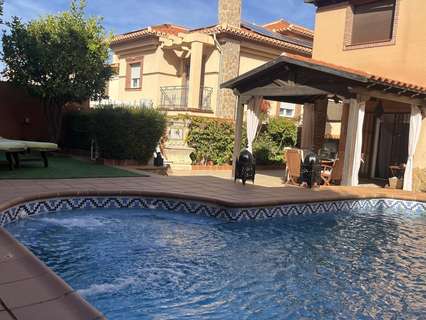 Chalet en venta en La Zubia