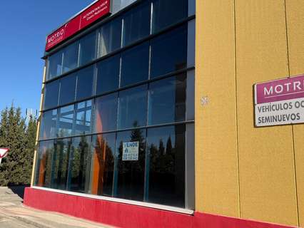 Nave industrial en venta en La Zubia