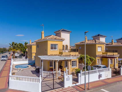 Villa en venta en Algorfa zona Lo Crispín, rebajada