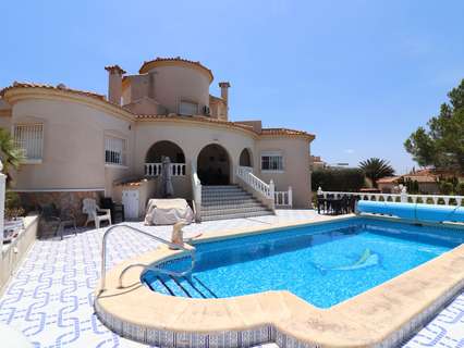 Villa en venta en Algorfa