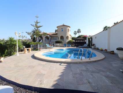 Villa en venta en Algorfa