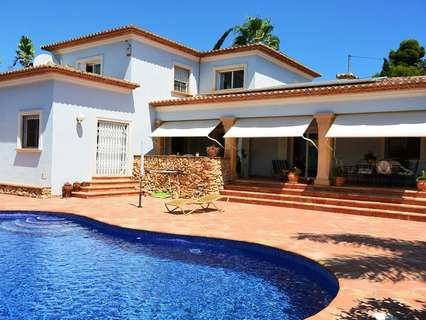 Villa en venta en Benissa zona Playa Cala Baladrar, rebajada
