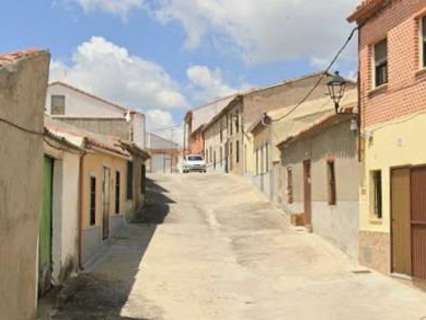 Piso en venta en Madrigal de las Altas Torres