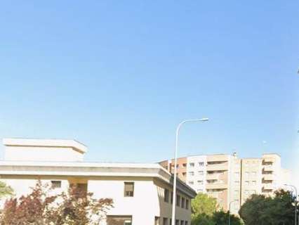 Nave industrial en venta en Badajoz