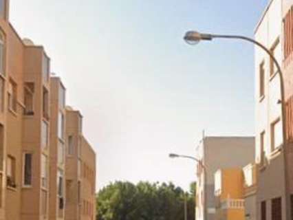 Piso en venta en Vícar