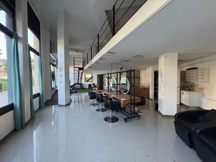 Local comercial en alquiler en Montcada i Reixac