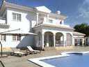 Villa en venta en El Pinós/Pinoso