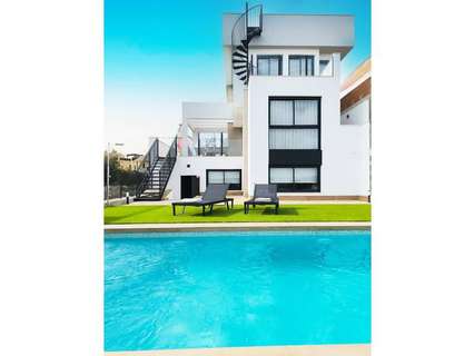 Villa en venta en Algorfa