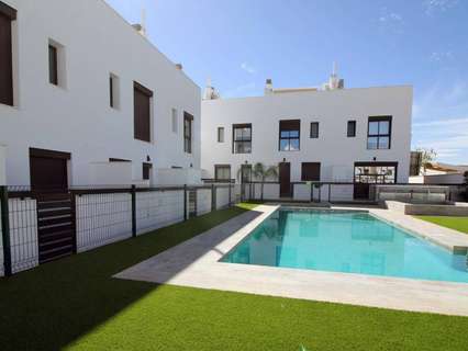 Villa en venta en Pilar de la Horadada