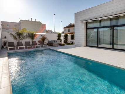 Villa en venta en Pilar de la Horadada