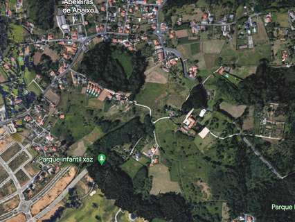 Parcela rústica en venta en Oleiros