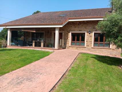Chalet en venta en Abegondo