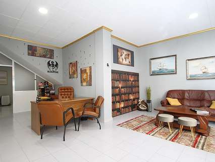 Local comercial en venta en Torrevieja zona Las Piscinas Naturales