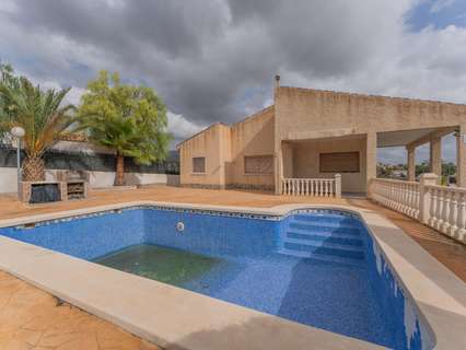 Chalet en venta en Albatera